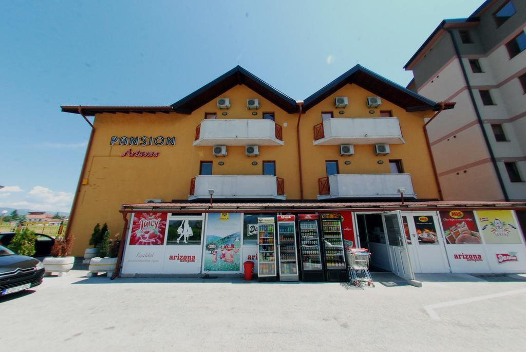 Hotel Arizona Sarajevo Lukavica Buitenkant foto