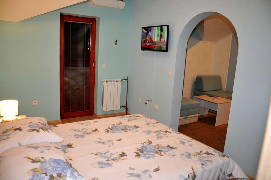 Hotel Arizona Sarajevo Lukavica Kamer foto